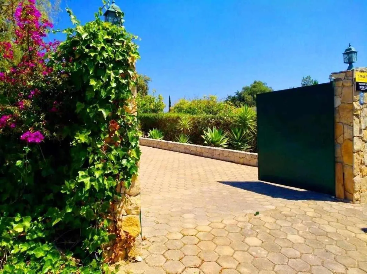 Villa Exclusive By Stay-Ici, Algarve Holiday Rental Silves